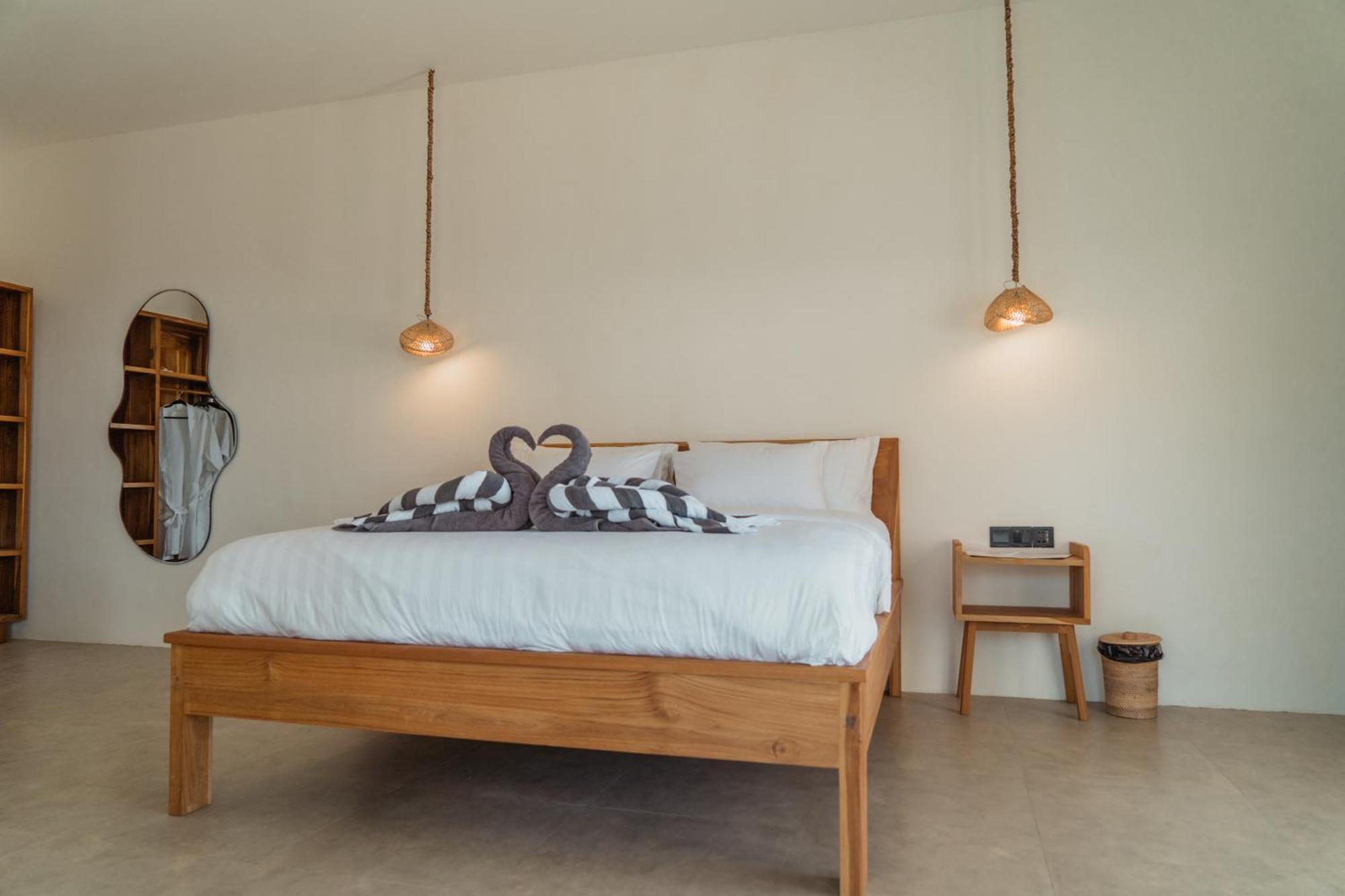 Sunscape Villa - Beachfront And Private Pool Νησιά Γκίλι Εξωτερικό φωτογραφία